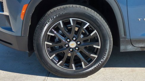 Used 2024 Chevrolet Traverse LT image 13