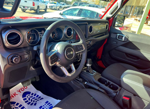 Used 2023 Jeep Wrangler Unlimited Sahara image 15