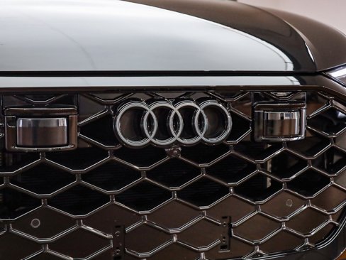 Used 2025 Audi RS Q8 performance w/ RS Design Package - Red image 6