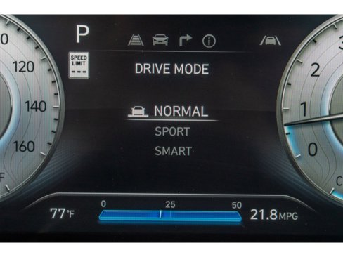 Used 2024 Hyundai Elantra SEL w/ Convenience Package image 24
