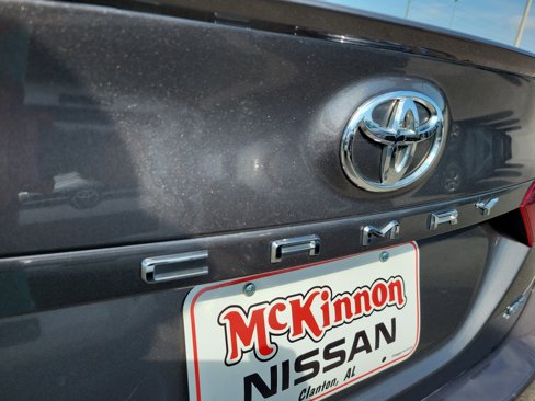 Used 2022 Toyota Camry SE image 10