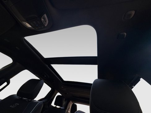 New 2026 Chrysler Pacifica Limited image 7