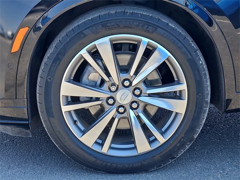 Used 2020 Cadillac XT6 Premium Luxury w/ Platinum Package image 9