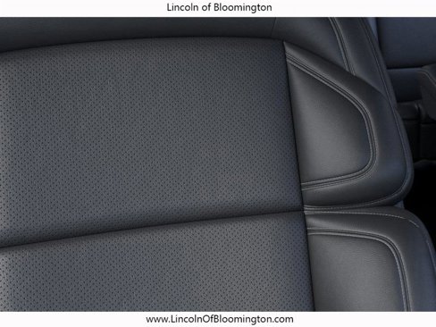 New 2025 Lincoln Navigator Reserve image 16