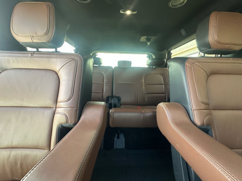 Used 2024 Lincoln Navigator L Reserve image 32