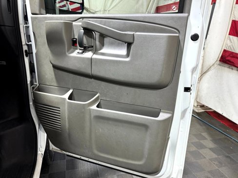 Used 2023 Chevrolet Express 2500 w/ Driver Convenience Package image 10