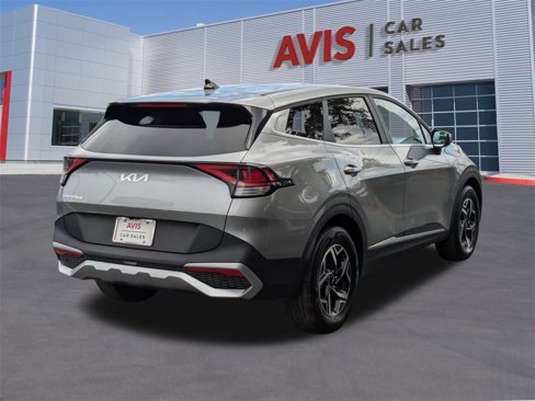 Used 2024 Kia Sportage LX image 6