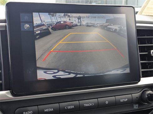 Used 2025 Hyundai Venue SE image 21