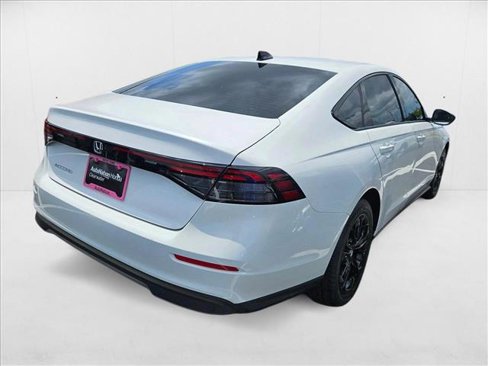 New 2025 Honda Accord SE image 6