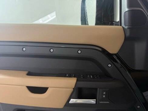 New 2026 Land Rover Defender 110 S image 23
