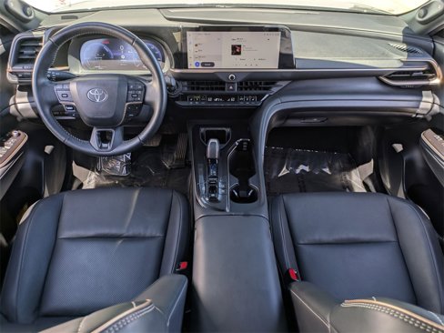 Used 2024 Toyota Crown Limited image 25