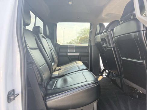 Used 2018 Ford F250 Lariat image 18