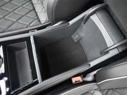 New 2025 Volkswagen Atlas SEL Premium R-Line image 18