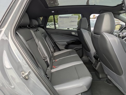 New 2025 Volkswagen ID.4 Pro S image 32
