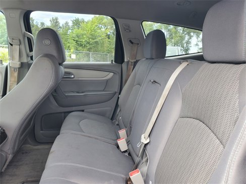 Used 2013 Chevrolet Traverse LS image 26