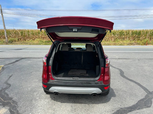 Used 2018 Ford Escape SE image 11