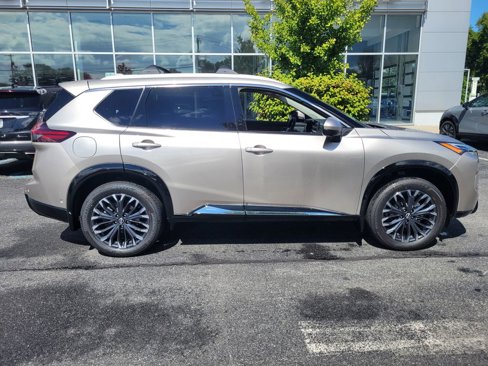 New 2026 Nissan Rogue Platinum image 2
