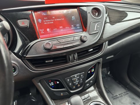 Used 2017 Buick Envision Essence image 25