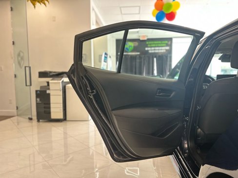 Used 2024 Toyota Corolla LE image 33