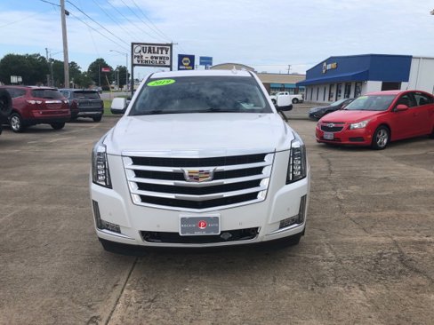 Used 2019 Cadillac Escalade Premium Luxury image 8
