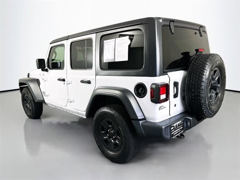 Used 2021 Jeep Wrangler Unlimited Sport image 5