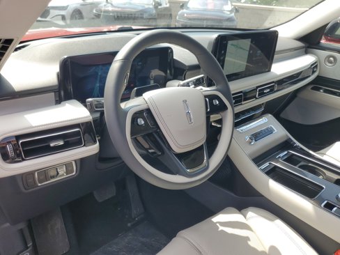 New 2025 Lincoln Aviator Reserve w/ Equipment Group 201A image 13