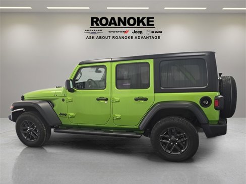 Used 2025 Jeep Wrangler Sport S image 7