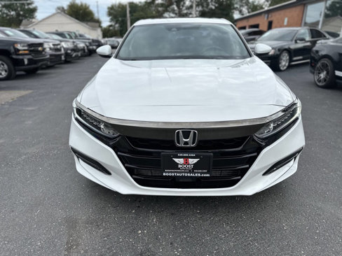 Used 2018 Honda Accord Sport image 2