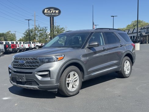 Used 2023 Ford Explorer XLT w/ Equipment Group 202A image 3
