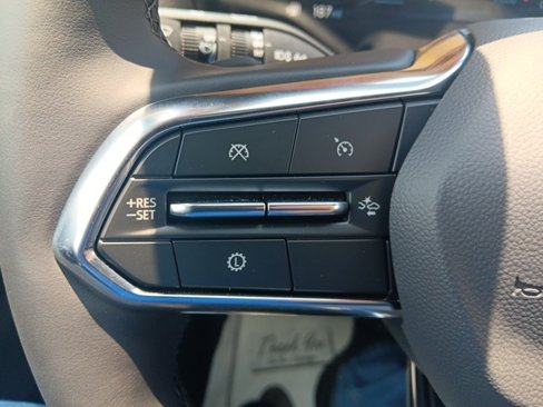 New 2026 Chevrolet Equinox LT w/ Convenience Package II image 34