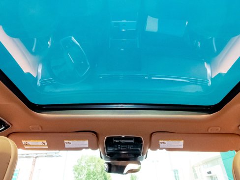 New 2025 Land Rover Range Rover SE image 50