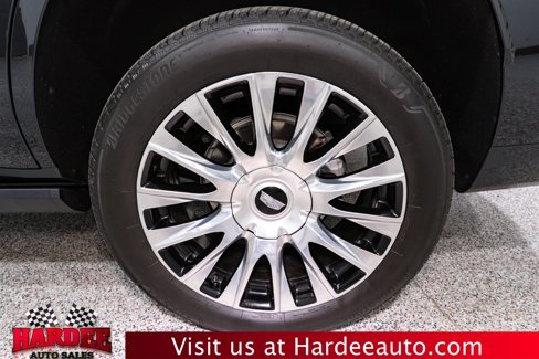 Used 2025 Cadillac Escalade Premium Luxury image 10