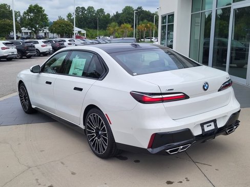 New 2025 BMW 760i xDrive image 6