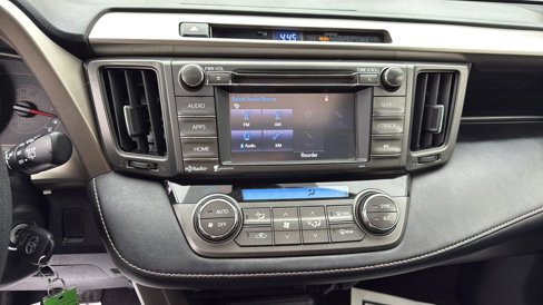 Used 2015 Toyota RAV4 XLE image 25