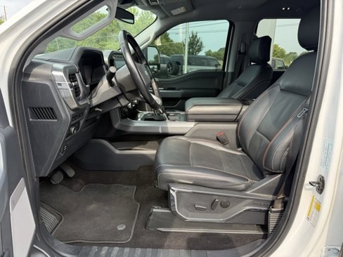 Used 2023 Ford F150 Lariat w/ Max Trailer Tow Package image 9