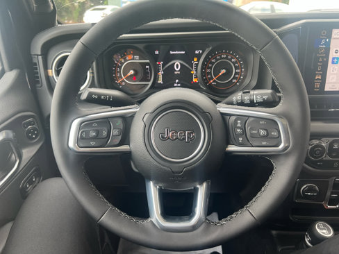 New 2025 Jeep Wrangler Sahara image 24