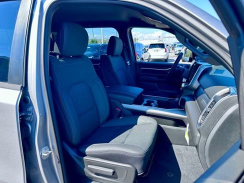 New 2026 RAM 1500 4x4 Crew Cab image 17