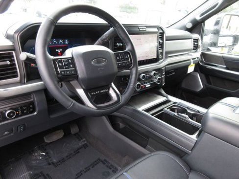 New 2025 Ford F250 Platinum image 13