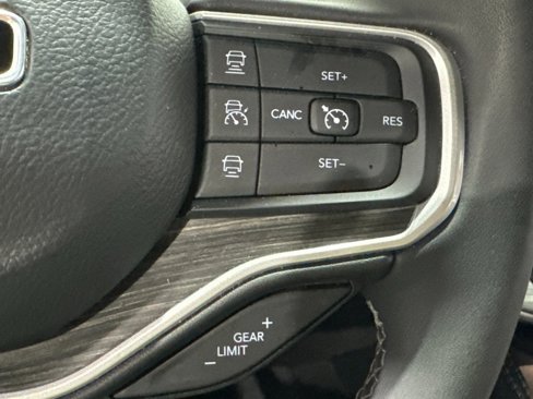 Used 2023 Jeep Wagoneer Series II image 6