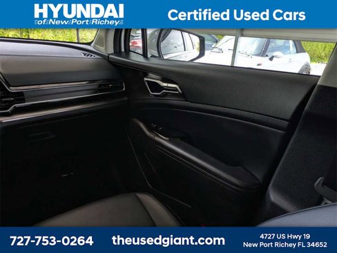 Used 2025 Kia Sportage EX image 20