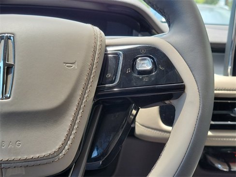 Certified 2023 Lincoln Aviator 2WD image 15