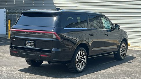 New 2025 Lincoln Navigator L Black Label image 5