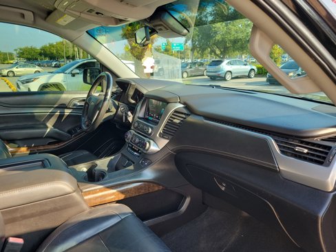 Used 2018 Chevrolet Suburban LT image 30