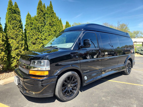 Used 2019 Chevrolet Express 2500 Extended w/ Enhanced Convenience Package image 18