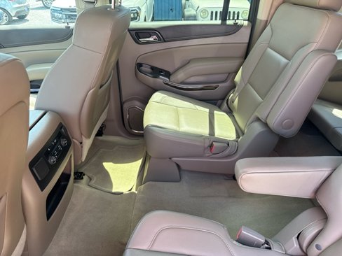 Used 2016 GMC Yukon XL SLT image 17