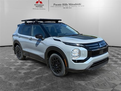 New 2025 Mitsubishi Outlander Trail Edition image 3