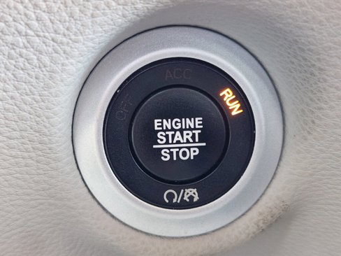 Certified 2021 Chrysler Pacifica Touring w/ Cold Weather Group image 24