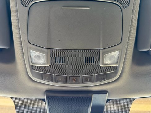 Used 2022 Ford F250 XL w/ Power Equipment Group image 19