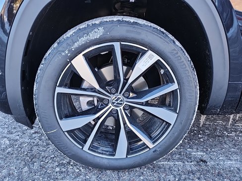 New 2025 Volkswagen Atlas Cross Sport SEL Premium R-Line image 20