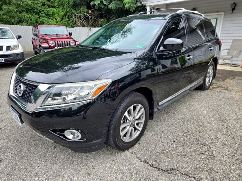 Used 2013 Nissan Pathfinder SL image 1